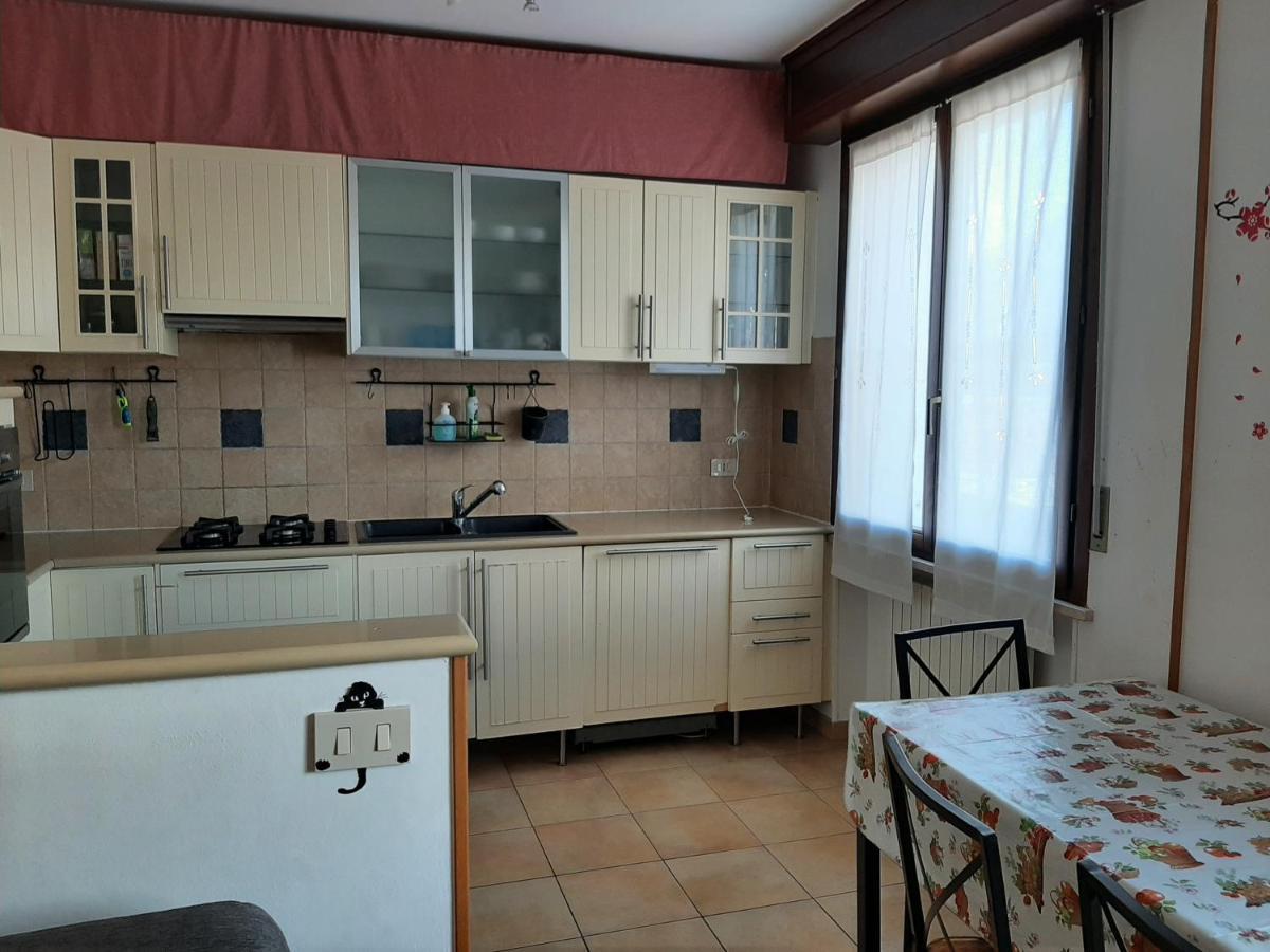 Casa Cavour Apartment Pesaro Ngoại thất bức ảnh